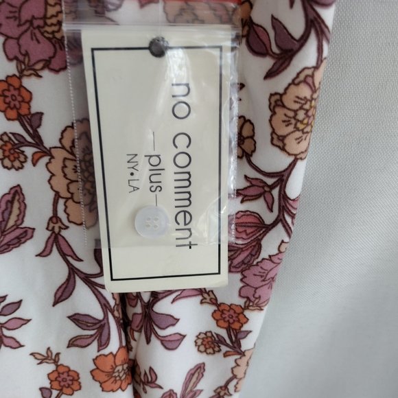 Super Soft Boho Floral Top Crochet Back Button Details Stretchy 2X & 3X Plus NEW - Picture 4 of 8